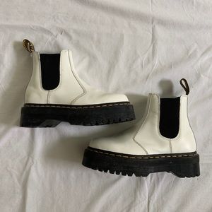 Doc Marten Chelsea Boots (2976 Platform)